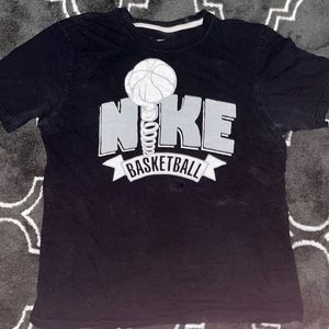 2000s Nike Basketball T shirt